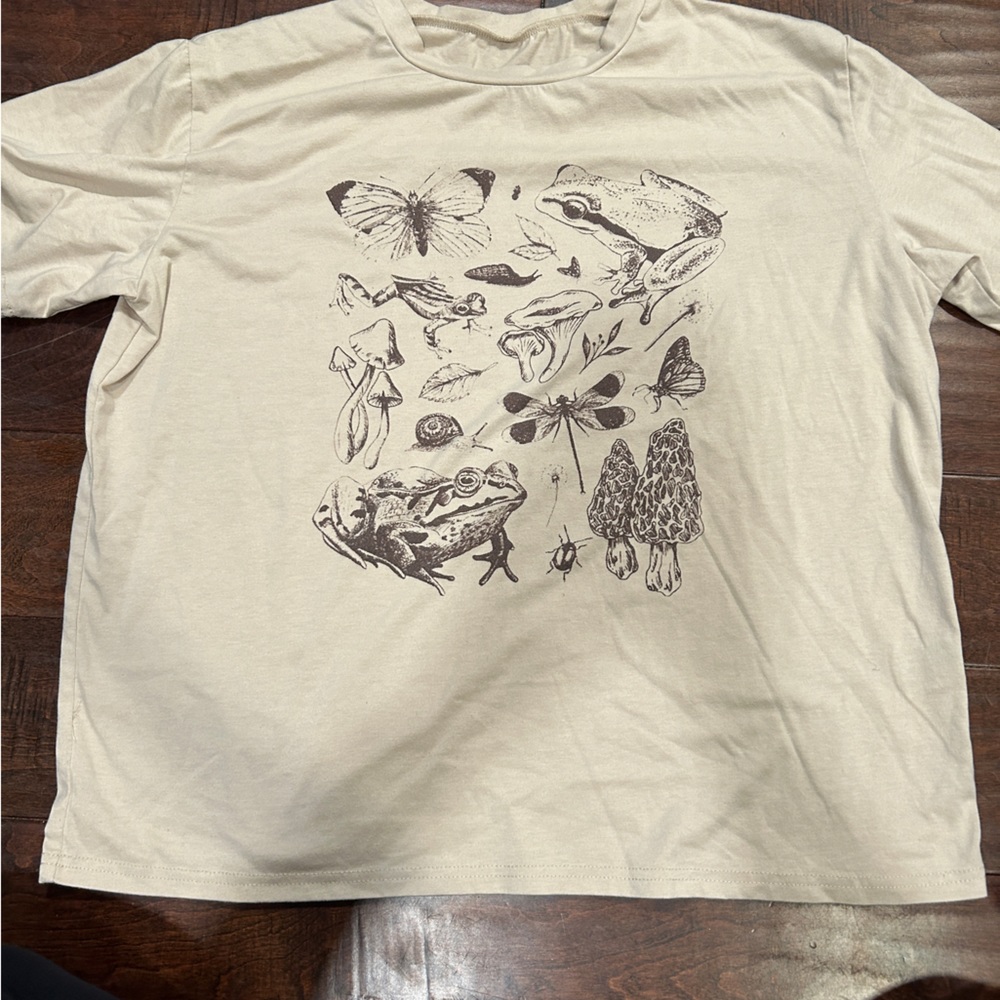 CREAM TSHIRT